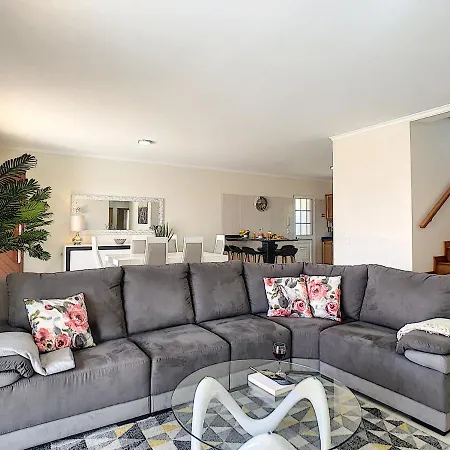 Casa Mes Amis By Lovelystay * Relogio do Poiso